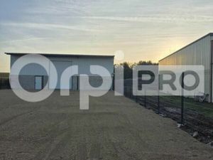 Local d'activité 261 m²