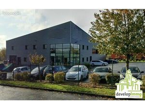 Local d'activité 724 m²