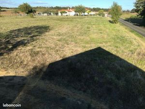 Terrain constructible à Nieul le Virouil