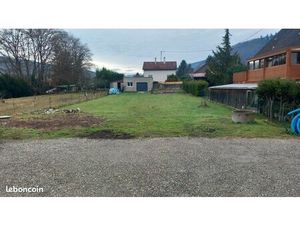 Vds terrain constructible viabilisé de 10 ares avec hangar neuf de 39 m2