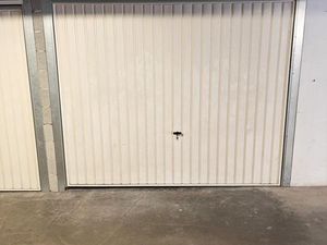 Box fermé Anglet centre  19m²  quartier Saint-Jean