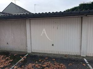 Parking/box 18 m² LOUVIERS