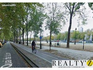 Local commercial 600 m²