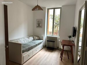 Studio meublé de 18m2 avec grande terrasse au cœur du centre historique