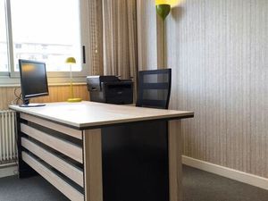 Bureau équipé - 12 m²