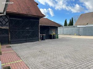 Terrain hors lotissement avec grande grange 