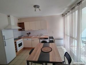 T2  40 m2  Meublé avec garage  proche courrier  secteur Galbert