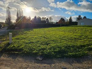 Terrain 962m² LA DOUZE / Exposition Sud-Ouest / Lotissement / Viabilisé /Tout-à-l'égout