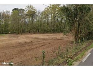 Terrain 2 800 m² Bonnetan