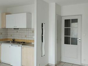 A louer t1 bis dans residence les terres blanches