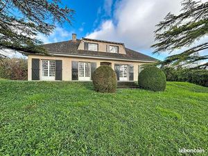 Maison 8 pièces 202 m²