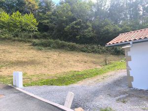 Terrain a saint Michel 64220