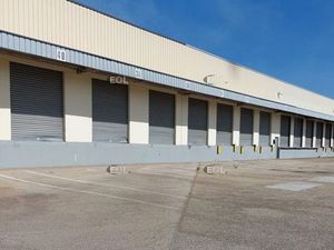 Local bureaux 2 487 m²