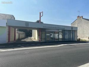 Locaux professionnels 200 m² THOUARS
