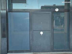 A VENDRE Murs Local commercial 100 m2 emplacement numéro 1 à Seynod