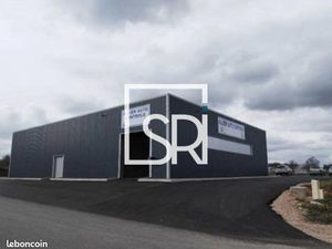 Local d'activité 296 m²