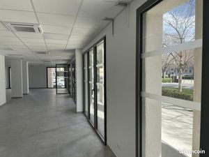 Local commercial 63 m²