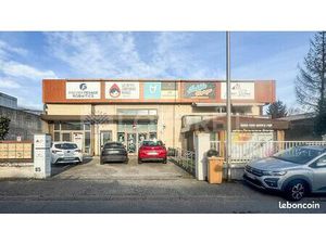 Garage  local commercial 210 m² SILLINGY