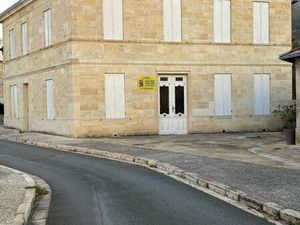 Maison de maître ardoises et pierres à finir