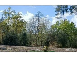 Terrain 1 000 m² La Brede