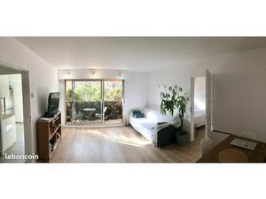 T2 de 49 m2 avec terrasse  quartier Polo-Beyris