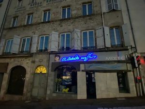 Local commercial avec vitrine