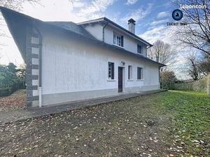 Maison 9 pièces 227 m²