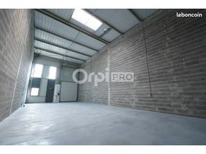 Local d'activité 139 m²