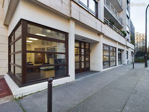 Bureaux 216 m² PARIS