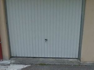 Garage/box 10 m² Lagnieu