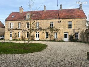 Vente immobilière  11pp  300 m²