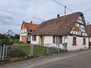Vend maison à rénover et terrain sur 6 ares