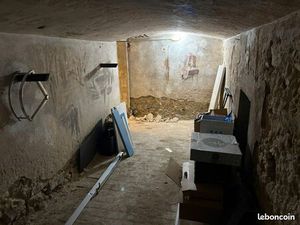 Cave très bon état Haute Ville