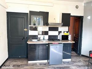 Appartement T2 rénové meublé avec terrasse  à proximité écoles et commerces