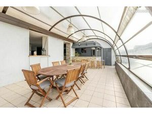 Maison 10 pièces 276 m²