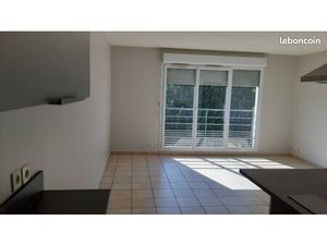 T2 GRIGNY La Ferme Neuve