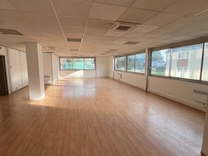Bureau 110 m2 - Z.A Courtaboeuf