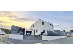 Pavillon 5 pièces 198 m²