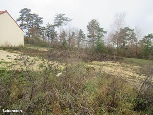 Terrain 674 m² Macey