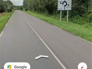 Terrain près des maison