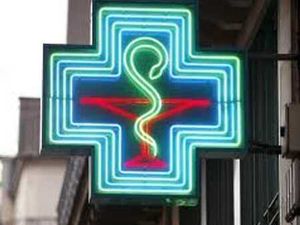 Officine en activité intense à céder