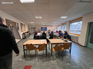 Proche gare Locaux professionnels 151 m²