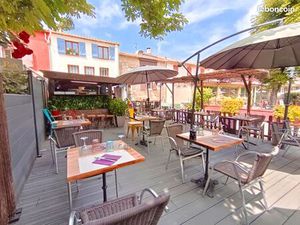 Restaurant avec logement de fonction