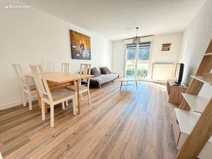 APPARTEMENT T3 avec TERRASSE et PARKING