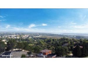 Terrain 402 m² Comps