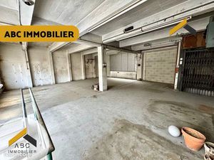 Immeuble 670 m² Orange