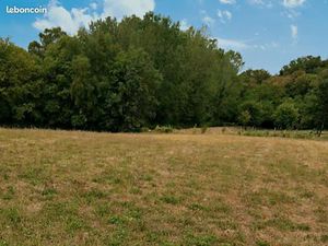 Terrain 1 700 m² Marcillac Saint Quentin