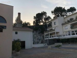 Appartement t2 de 52 m² dans résidence sécurisée  avec place de parking en sous sol. 160 0