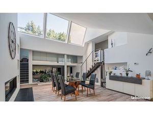 Magnifique appartement 200 m2 entièrement rénové