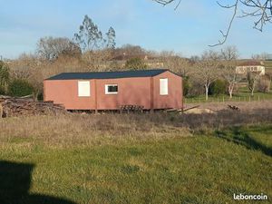 Terrain arboré+ petite maison